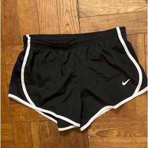 Nike Tempo Dri Fit with liner shorts🥰❤️NWOT